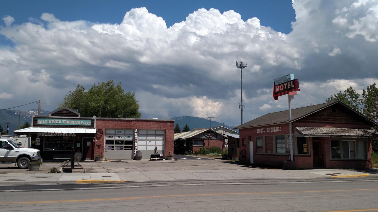 Swiss Mountain Motel Thayne エクステリア 写真